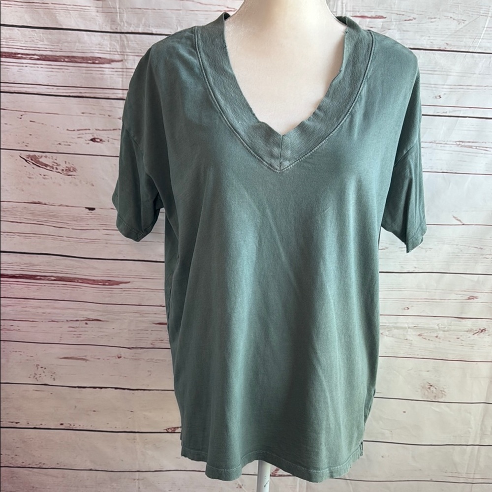 aerie Short Sleeve V-Neck Tee in Sage Green